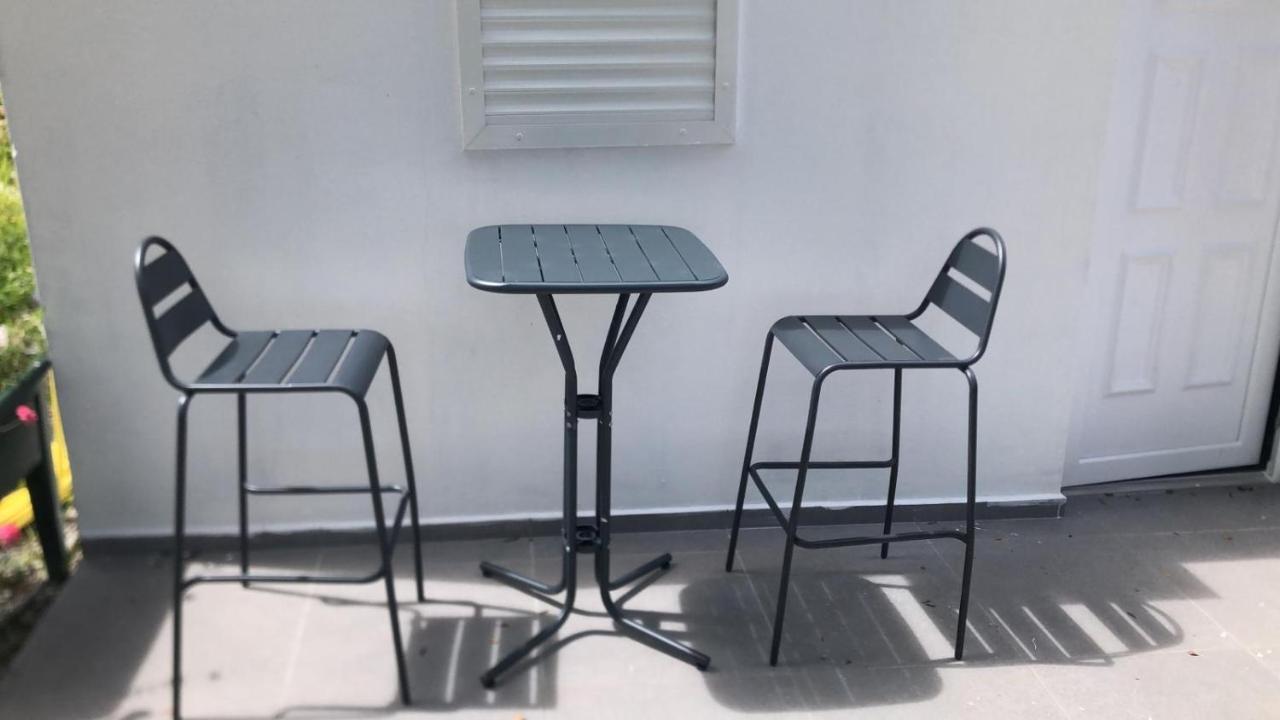 Studio A La Campagne Le Moule Ngoại thất bức ảnh